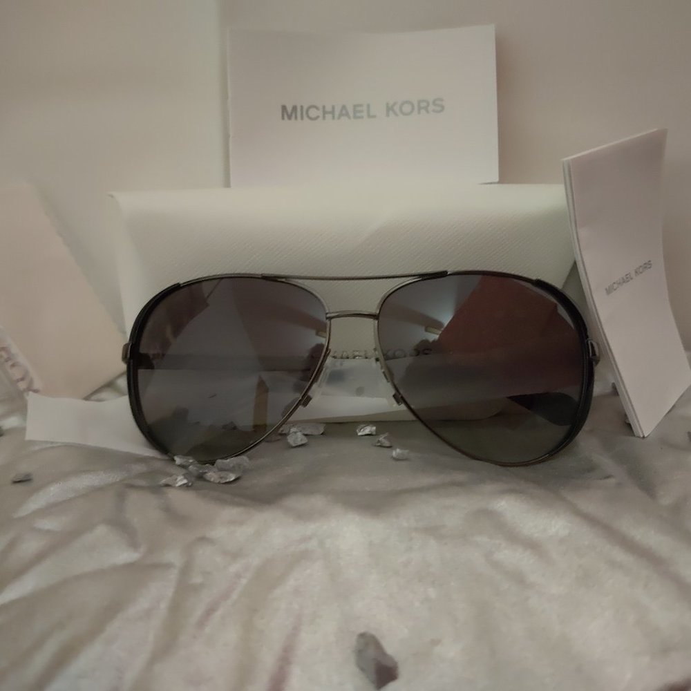 Sunglasses - Picture 5 of 6